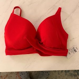 ⭐️NWTS⭐️ Red Bikini Top with side support. 🇺🇸